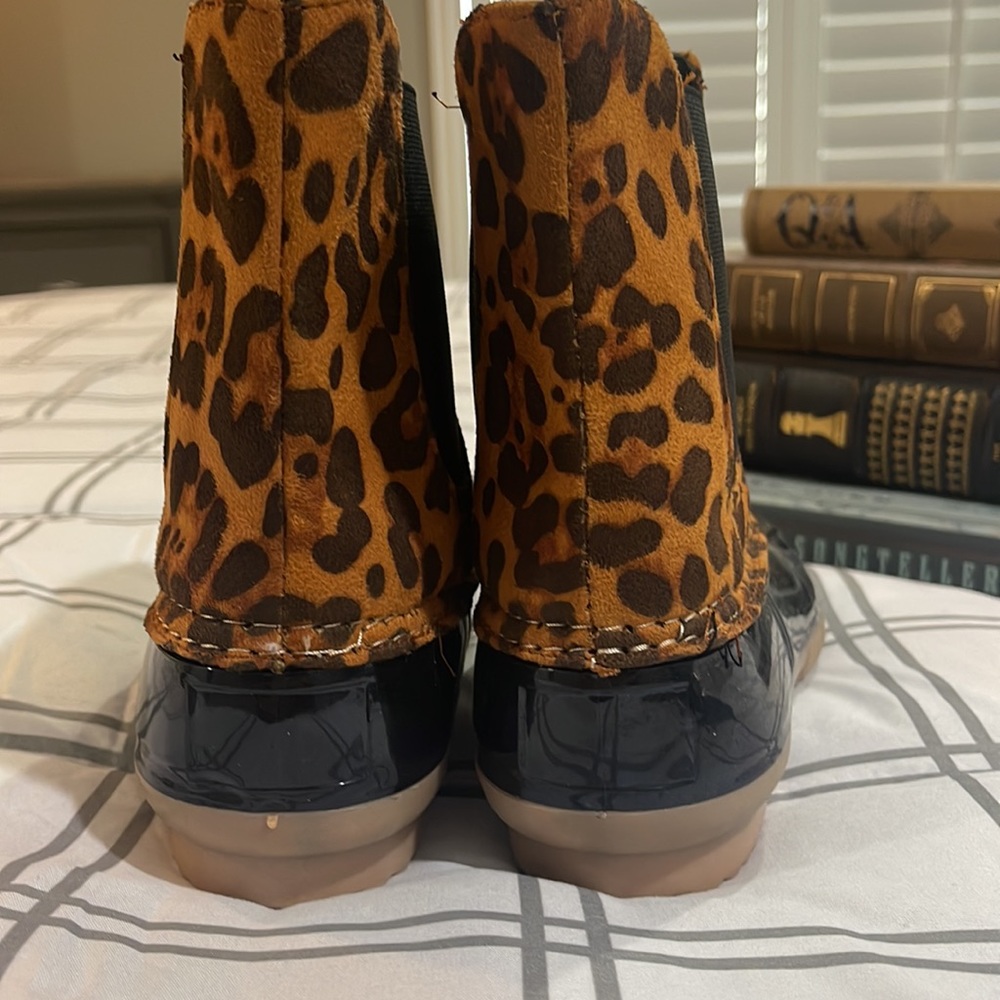 Rubber Boot With Suede Leopard Print - image 3